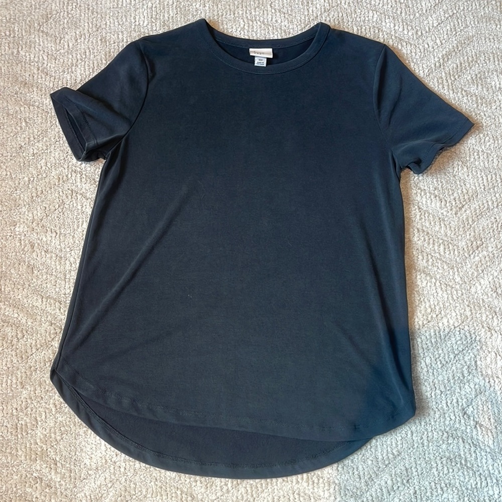 Basic black target(a new day) tee. XS.